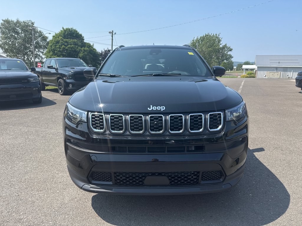 2025 Jeep Compass NORTH in Sussex, New Brunswick - 8 - w1024h768px