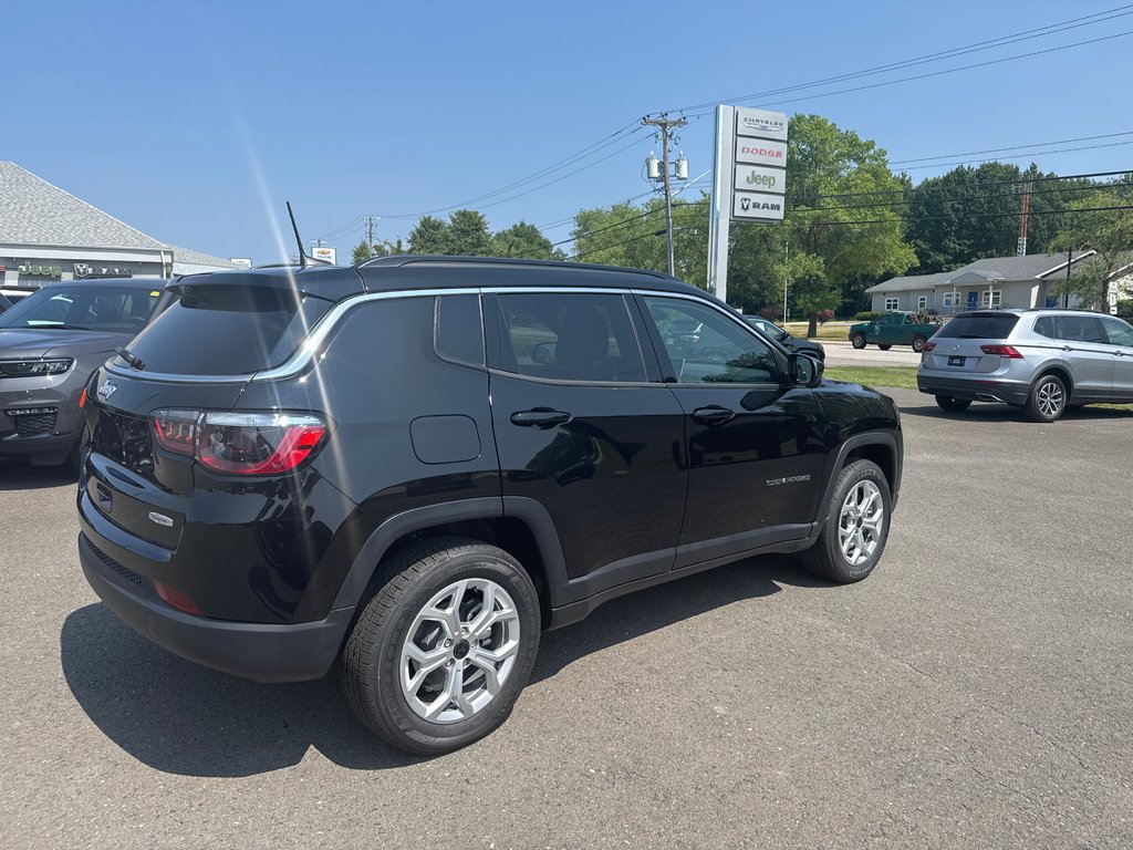 2025 Jeep Compass NORTH in Sussex, New Brunswick - 5 - w1024h768px
