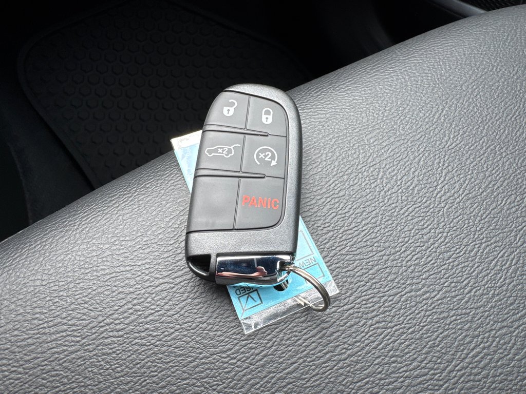 2025 Jeep Compass NORTH in Sussex, New Brunswick - 27 - w1024h768px
