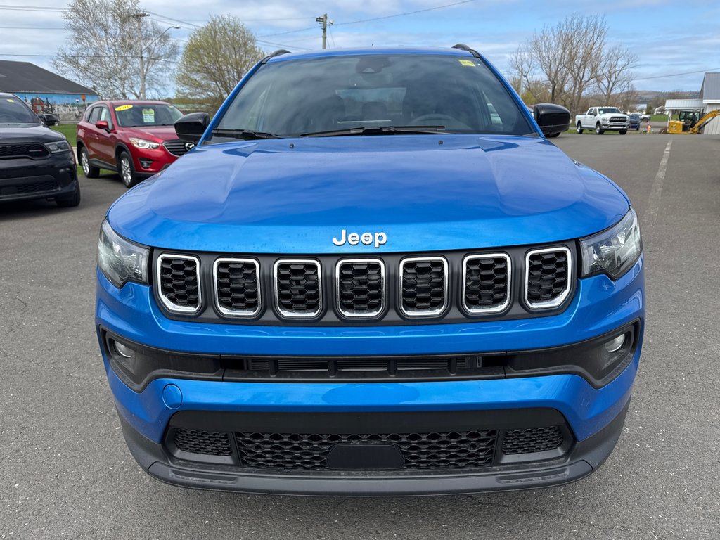 2025 Jeep Compass NORTH in Sussex, New Brunswick - 10 - w1024h768px