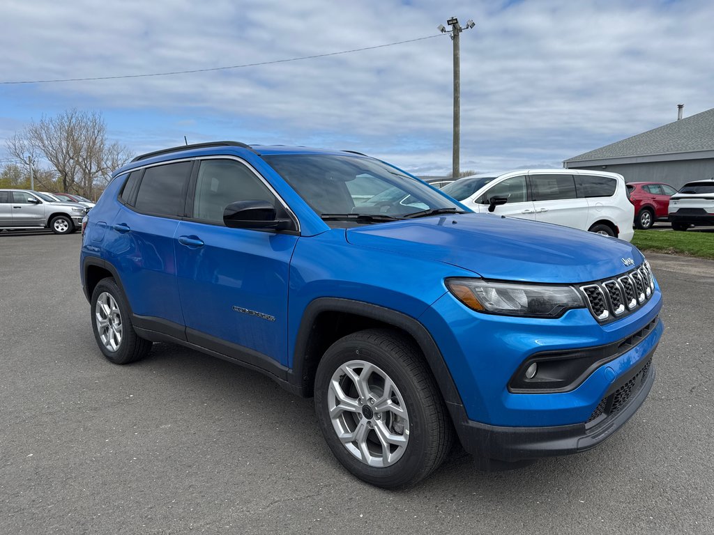 2025 Jeep Compass NORTH in Sussex, New Brunswick - 9 - w1024h768px
