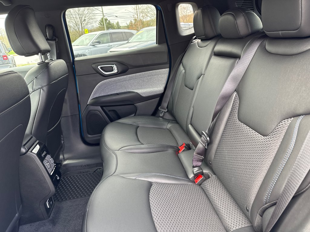 2025 Jeep Compass NORTH in Sussex, New Brunswick - 29 - w1024h768px