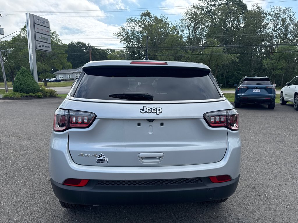 2025 Jeep Compass SPORT in Sussex, New Brunswick - 4 - w1024h768px