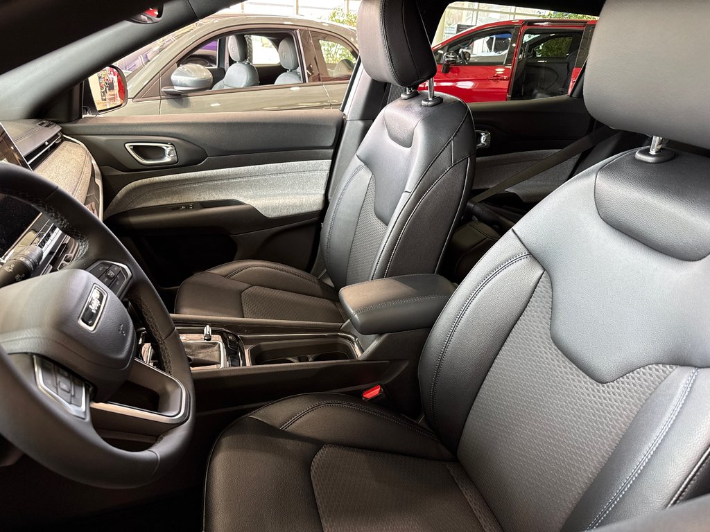 2026 Jeep Compass NORTH in Saint John, New Brunswick - 8 - w1024h768px