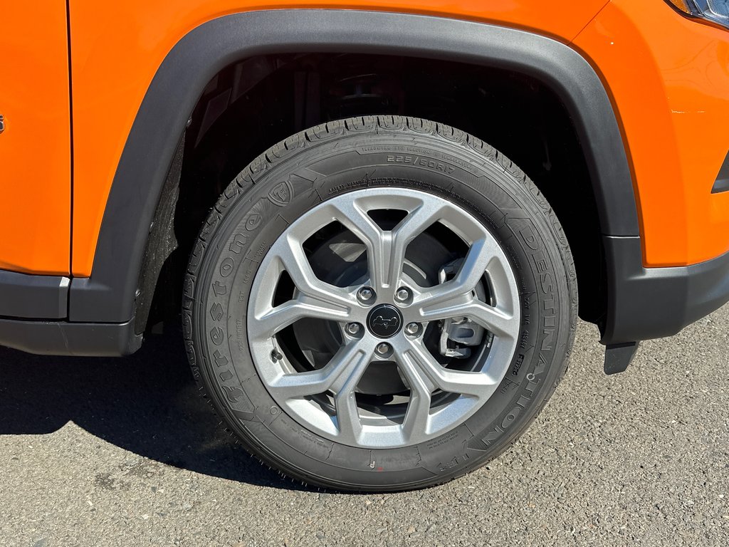 2026 Jeep Compass SPORT in Sussex, New Brunswick - 9 - w1024h768px