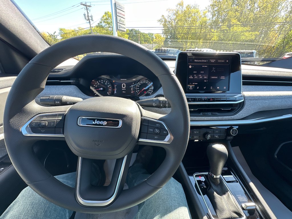 2026 Jeep Compass SPORT in Sussex, New Brunswick - 12 - w1024h768px