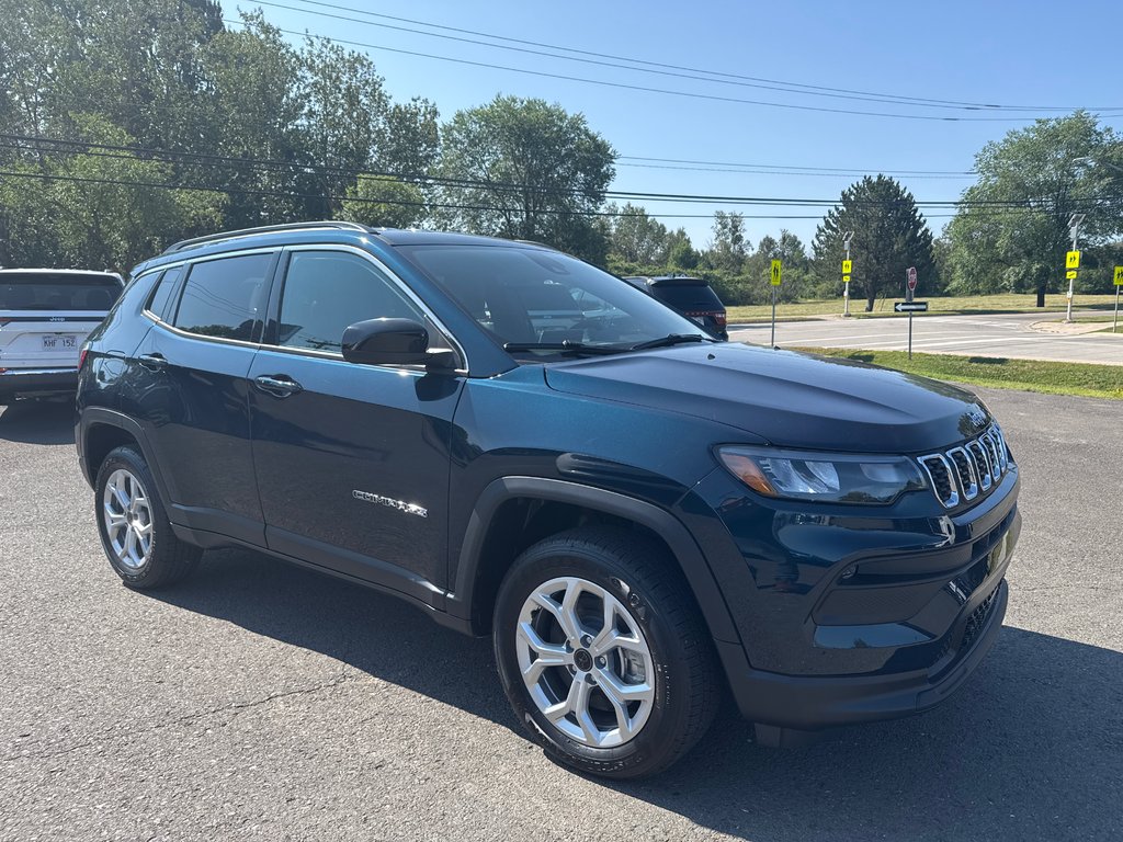 2026 Jeep Compass NORTH in Sussex, New Brunswick - 8 - w1024h768px