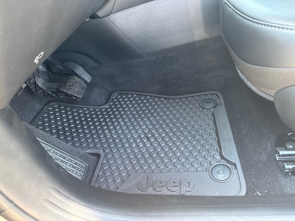 2026 Jeep Compass NORTH in Sussex, New Brunswick - 10 - w1024h768px
