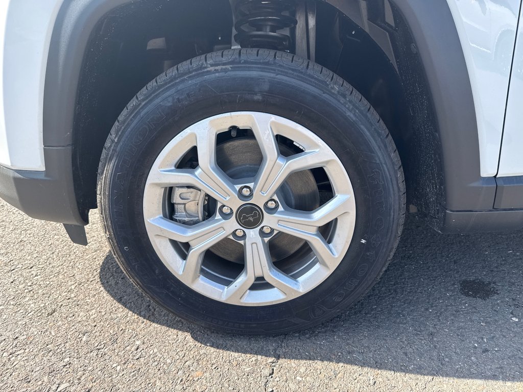 2026 Jeep Compass NORTH in Sussex, New Brunswick - 10 - w1024h768px
