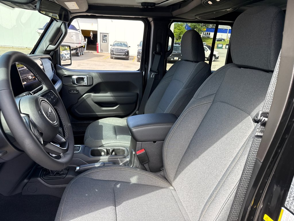 2025 Jeep Gladiator SPORT S in Saint John, New Brunswick - 6 - w1024h768px