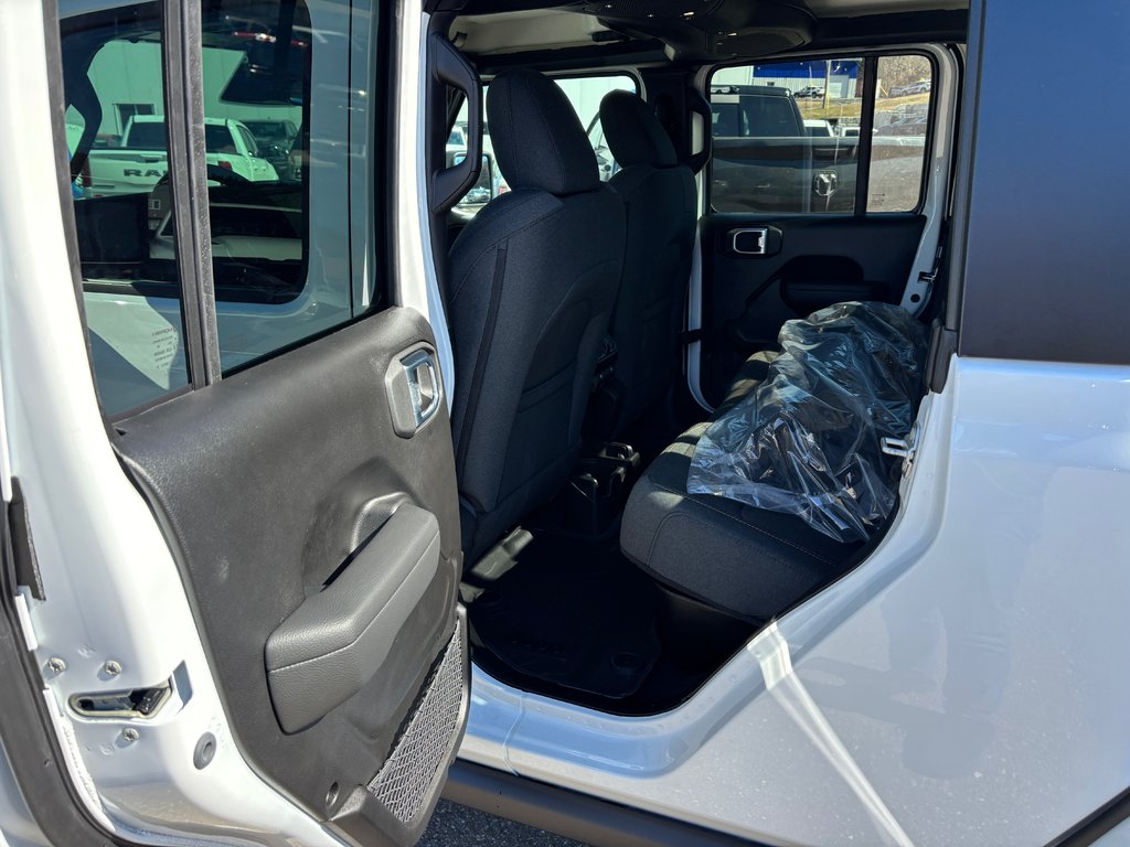 2026 Jeep Gladiator WILLYS in Saint John, New Brunswick - 10 - w1024h768px