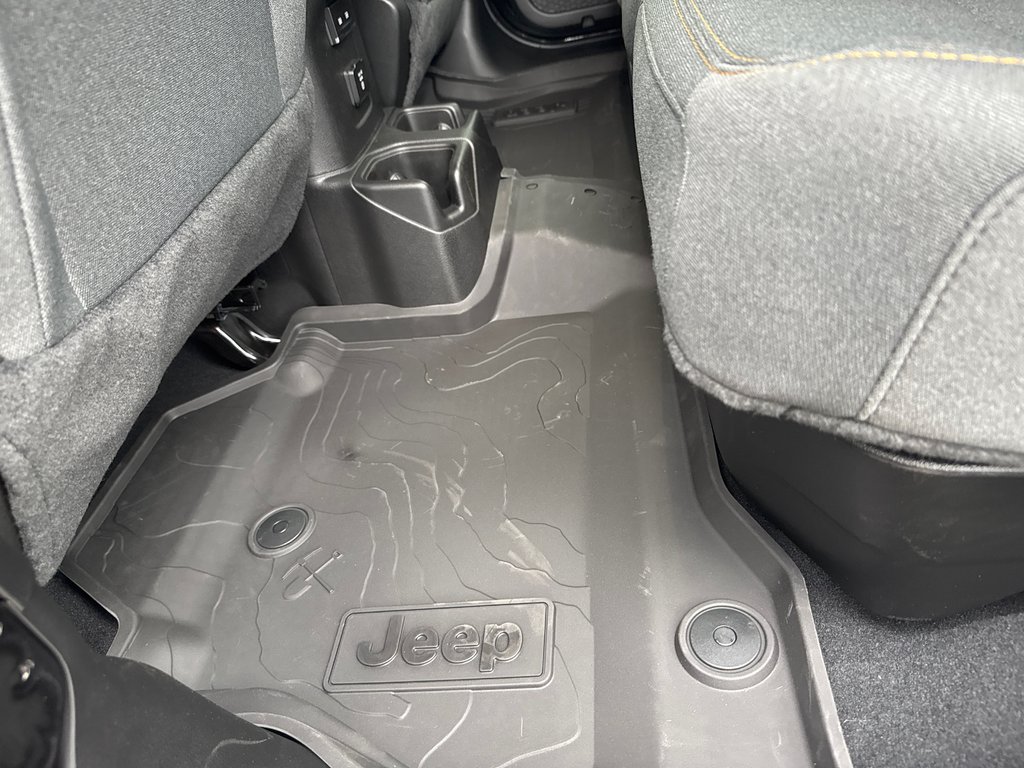 2026 Jeep Gladiator NIGHTHAWK in Sussex, New Brunswick - 34 - w1024h768px