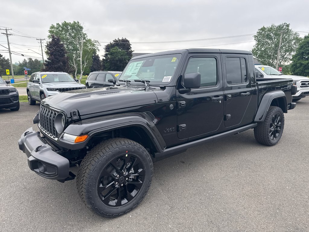 2026 Jeep Gladiator NIGHTHAWK in Sussex, New Brunswick - 1 - w1024h768px