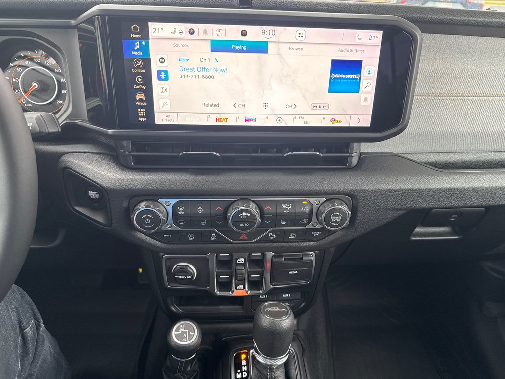 2026 Jeep Gladiator NIGHTHAWK in Sussex, New Brunswick - 19 - w1024h768px