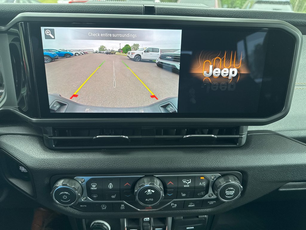 2026 Jeep Gladiator NIGHTHAWK in Sussex, New Brunswick - 27 - w1024h768px