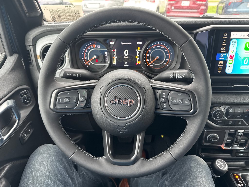 2026 Jeep Gladiator NIGHTHAWK in Sussex, New Brunswick - 16 - w1024h768px