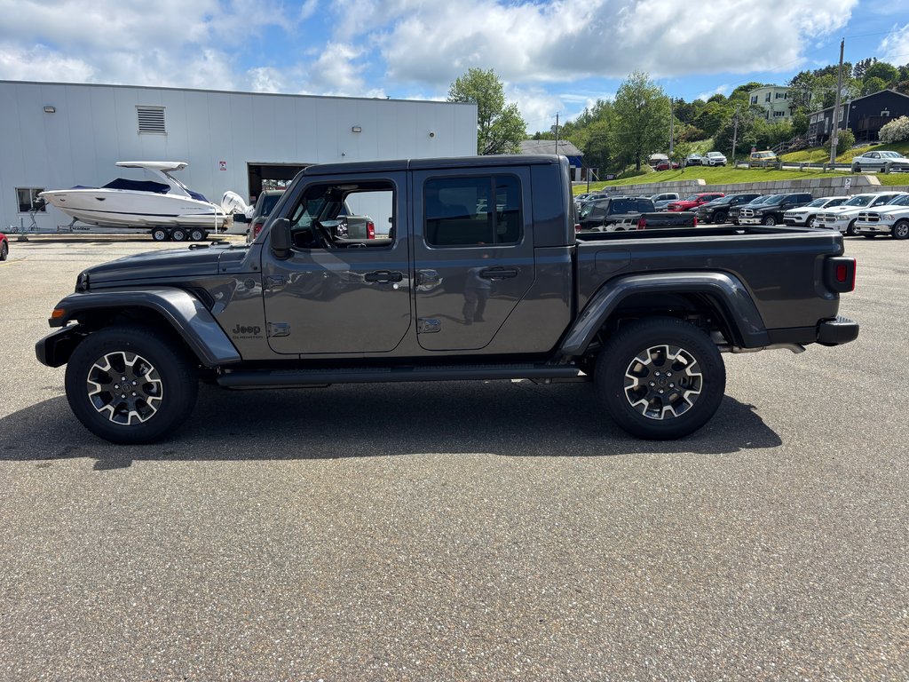 2026 Jeep Gladiator SAHARA in Saint John, New Brunswick - 7 - w1024h768px