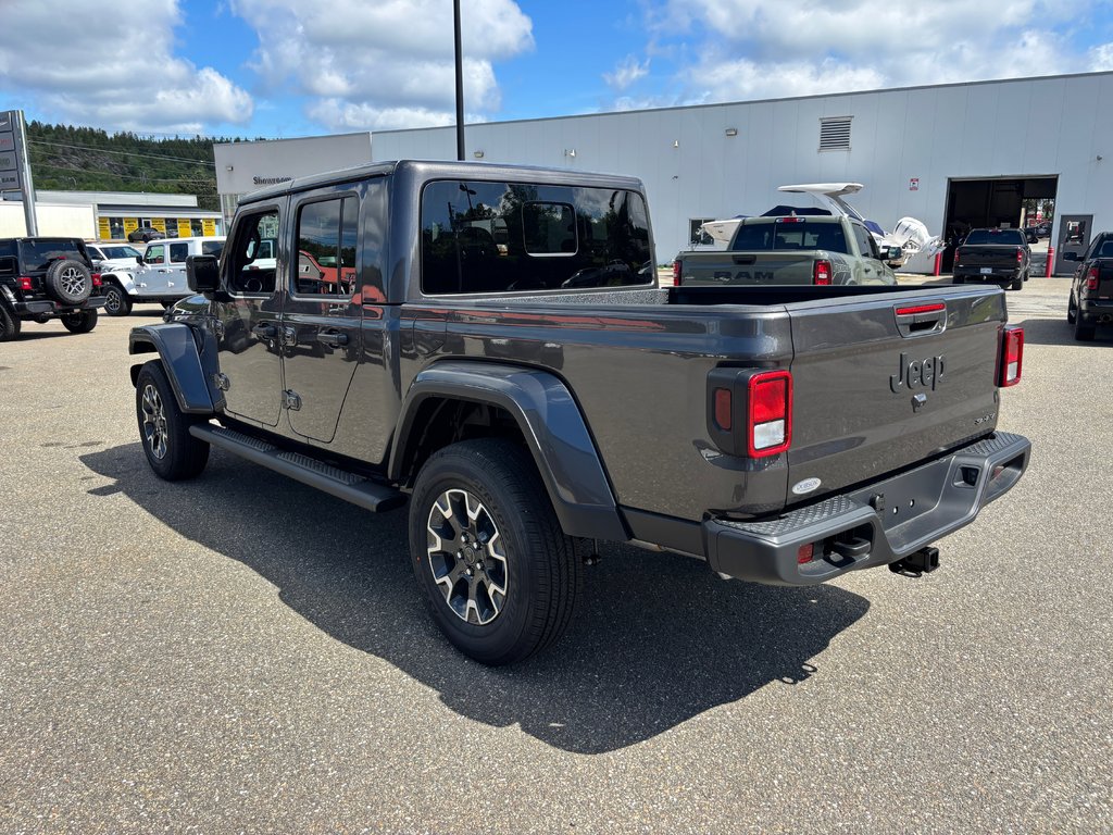 2026 Jeep Gladiator SAHARA in Saint John, New Brunswick - 13 - w1024h768px