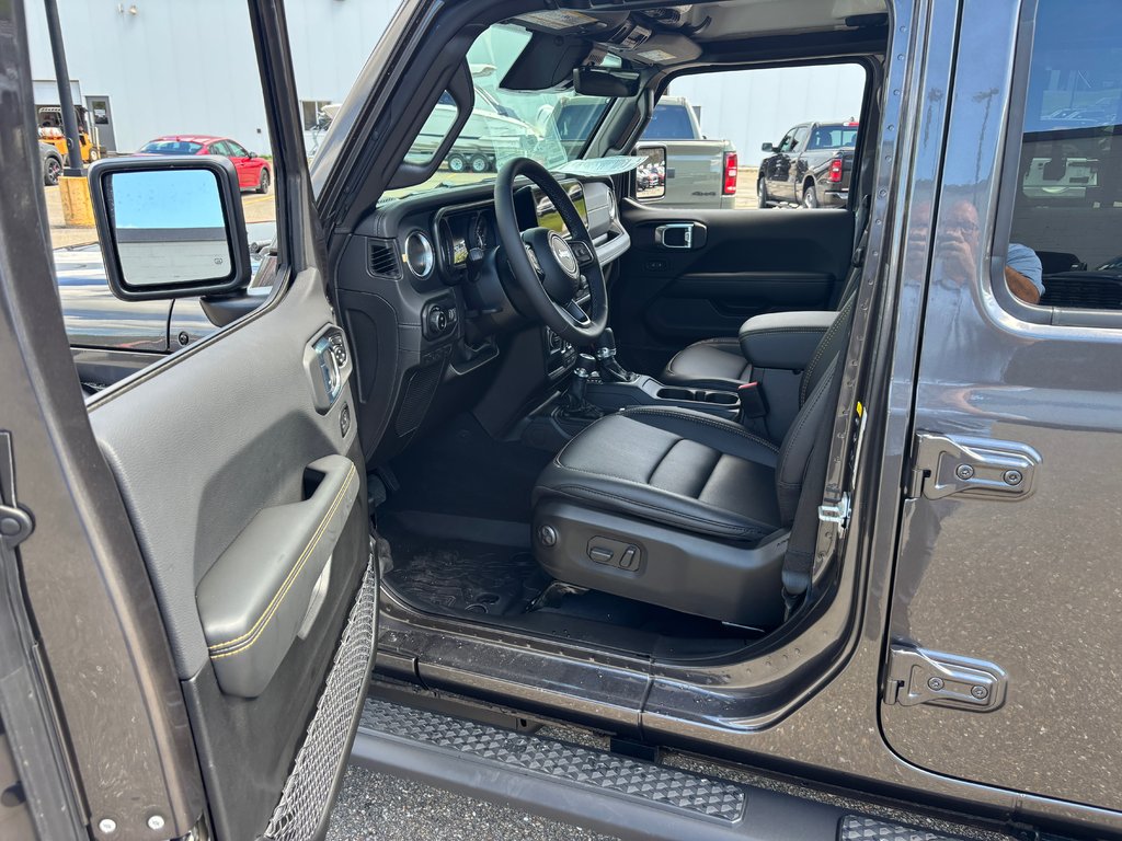 2026 Jeep Gladiator SAHARA in Saint John, New Brunswick - 10 - w1024h768px