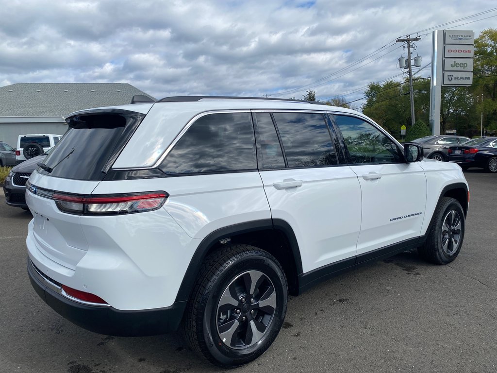 2023  Grand Cherokee 4xe 4XE in Sussex, New Brunswick - 6 - w1024h768px