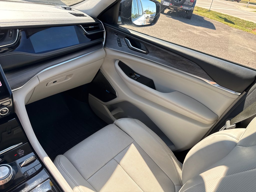 2022 Jeep Grand Cherokee L Overland in Sussex, New Brunswick - 48 - w1024h768px