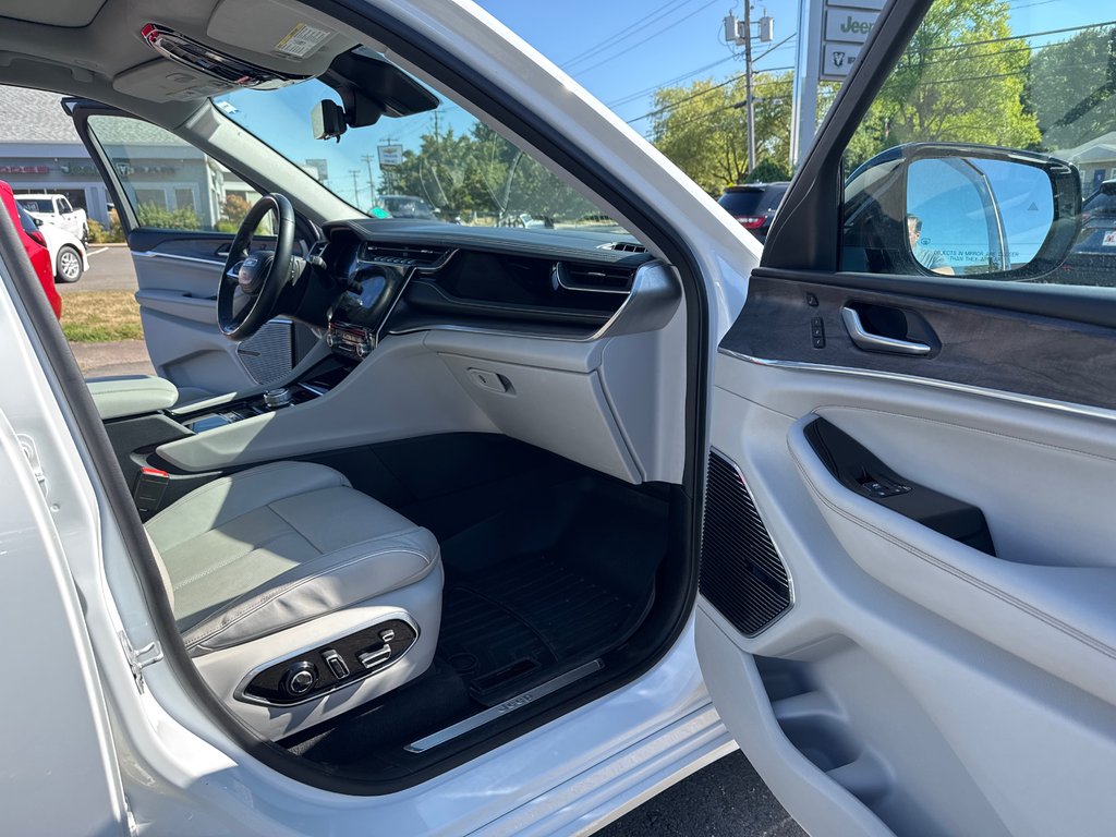 2022 Jeep Grand Cherokee L Overland in Sussex, New Brunswick - 18 - w1024h768px