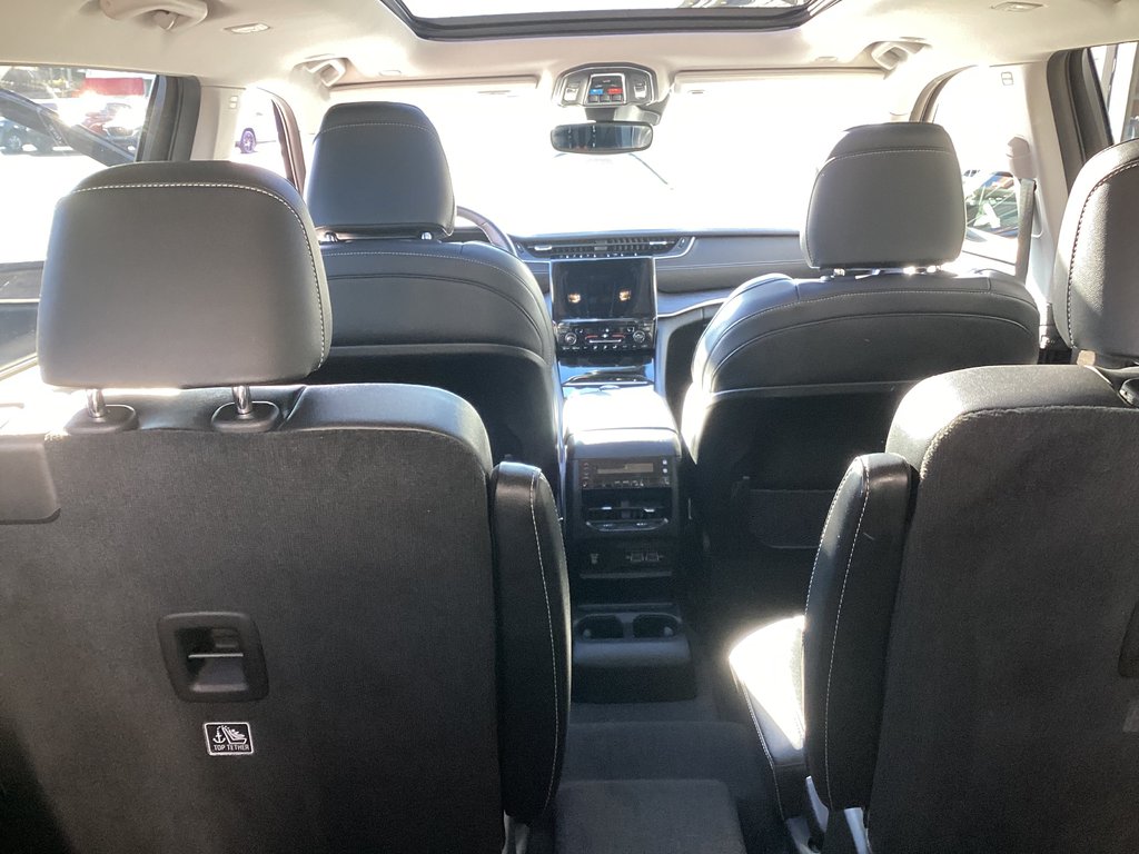 2022 Jeep GRAND CHEROKEE L LIMITED in Saint John, New Brunswick - 24 - w1024h768px