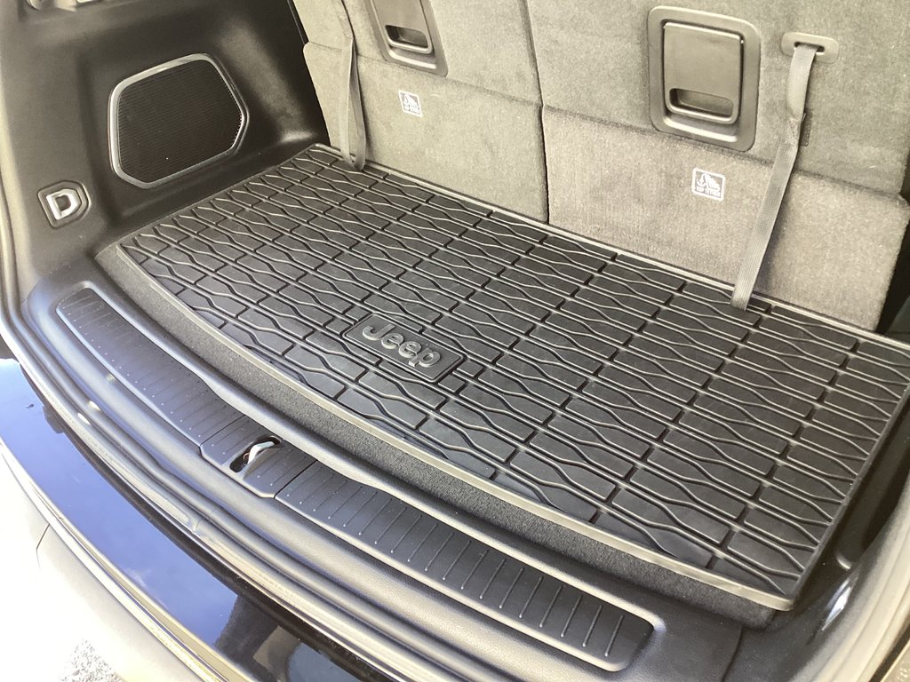 2022 Jeep GRAND CHEROKEE L LIMITED in Saint John, New Brunswick - 25 - w1024h768px