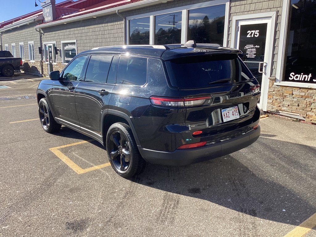 2022 Jeep GRAND CHEROKEE L LIMITED in Saint John, New Brunswick - 3 - w1024h768px