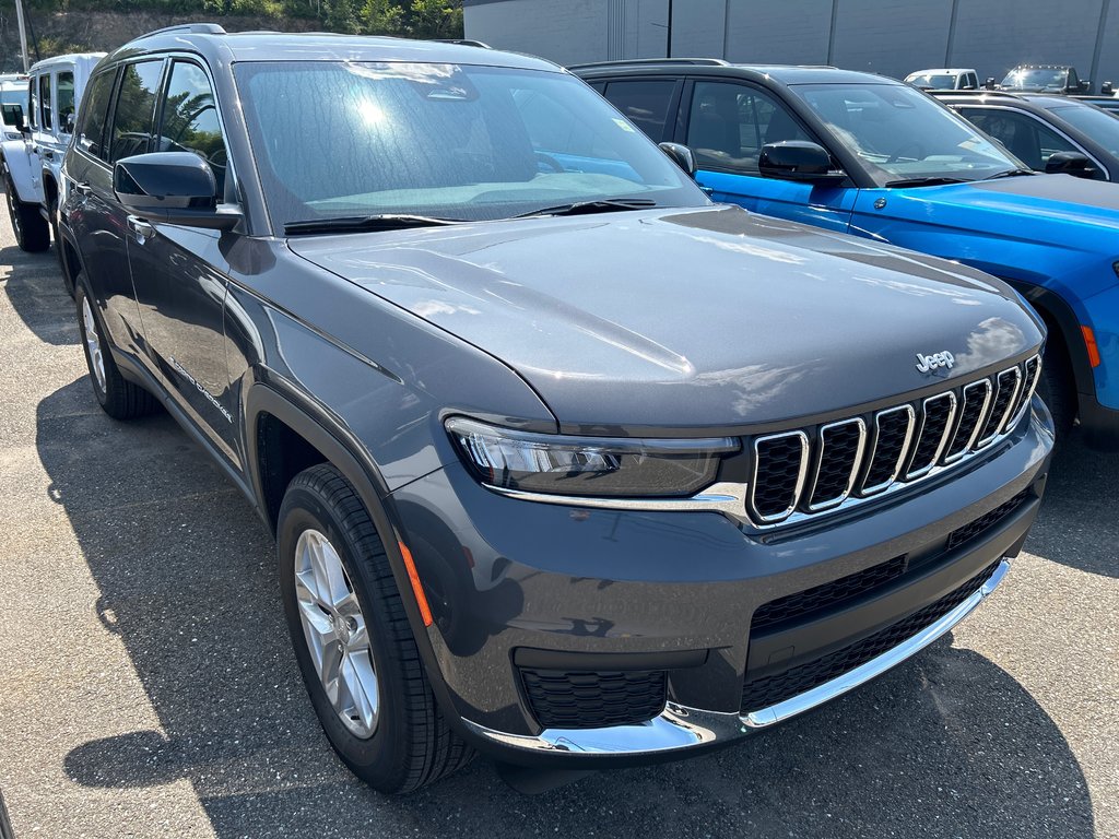 2024  Grand Cherokee L LAREDO in Saint John, New Brunswick - 3 - w1024h768px