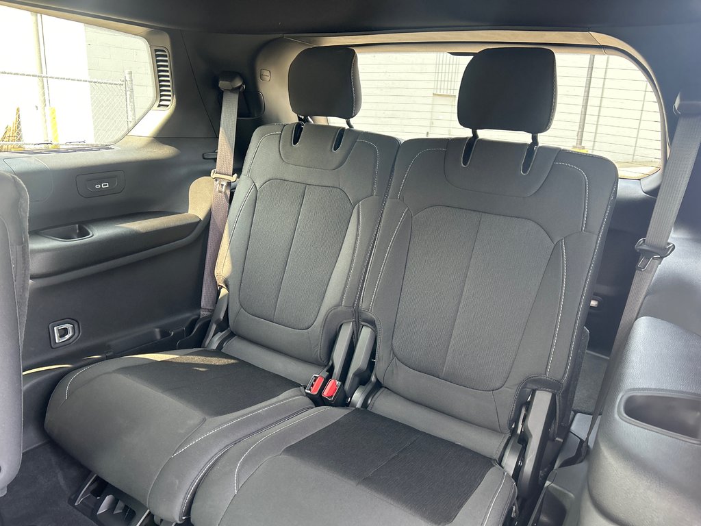 2024 Jeep Grand Cherokee L Laredo in Saint John, New Brunswick - 10 - w1024h768px