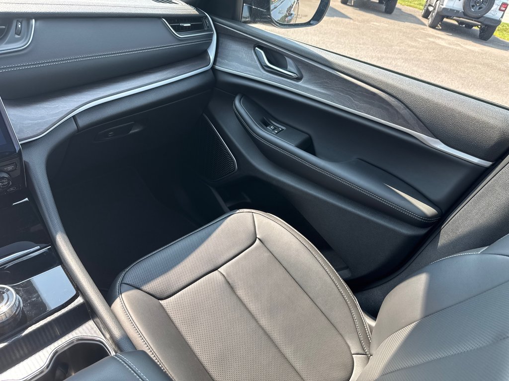 Jeep Grand Cherokee L LIMITED 2025 à Sussex, Nouveau-Brunswick - 36 - w1024h768px