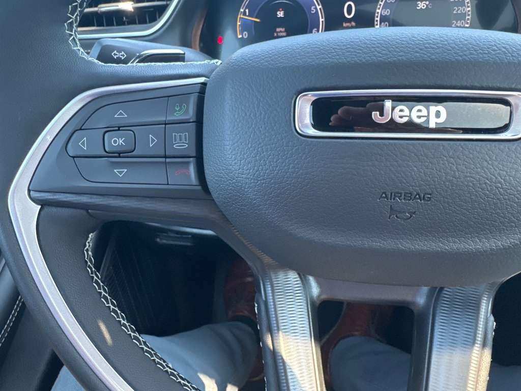 2026 Jeep Grand Cherokee L LAREDO X in Sussex, New Brunswick - 15 - w1024h768px