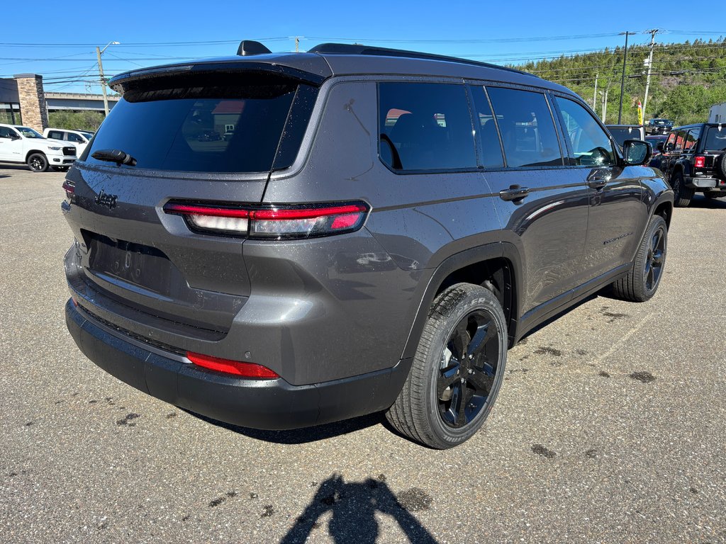 Jeep Grand Cherokee L ALTITUDE 2026 à Saint John, Nouveau-Brunswick - 5 - w1024h768px