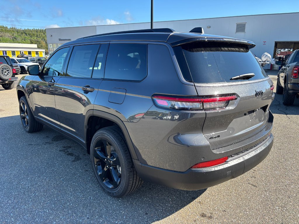 Jeep Grand Cherokee L ALTITUDE 2026 à Saint John, Nouveau-Brunswick - 7 - w1024h768px