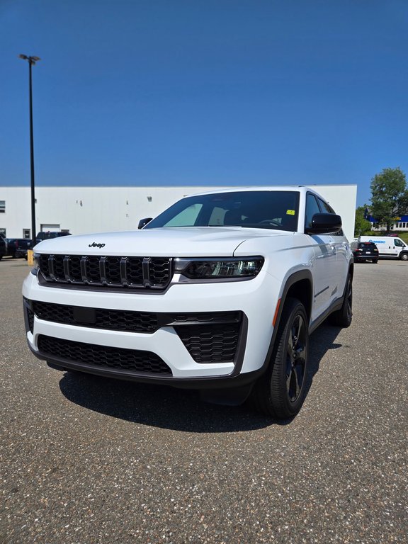 2026 Jeep Grand Cherokee L ALTITUDE in Saint John, New Brunswick - 1 - w1024h768px