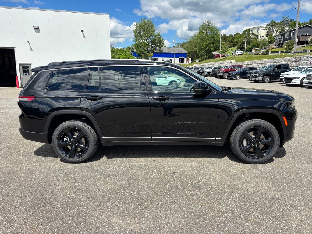 Jeep Grand Cherokee L ALTITUDE 2026 à Saint John, Nouveau-Brunswick - 4 - w1024h768px