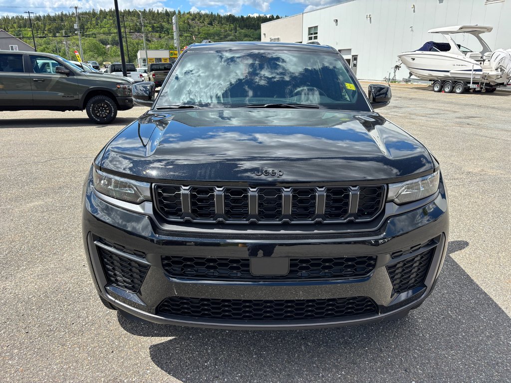 Jeep Grand Cherokee L ALTITUDE 2026 à Saint John, Nouveau-Brunswick - 2 - w1024h768px