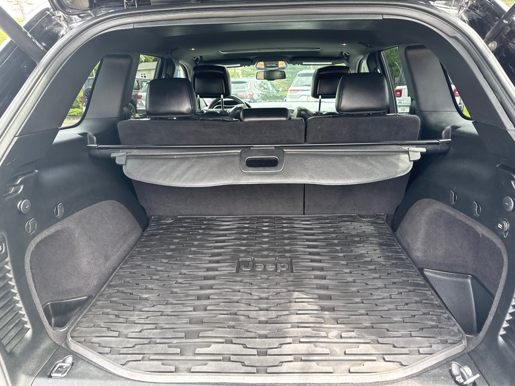 2016 Jeep Grand Cherokee LIMITED in Sussex, New Brunswick - 45 - w1024h768px