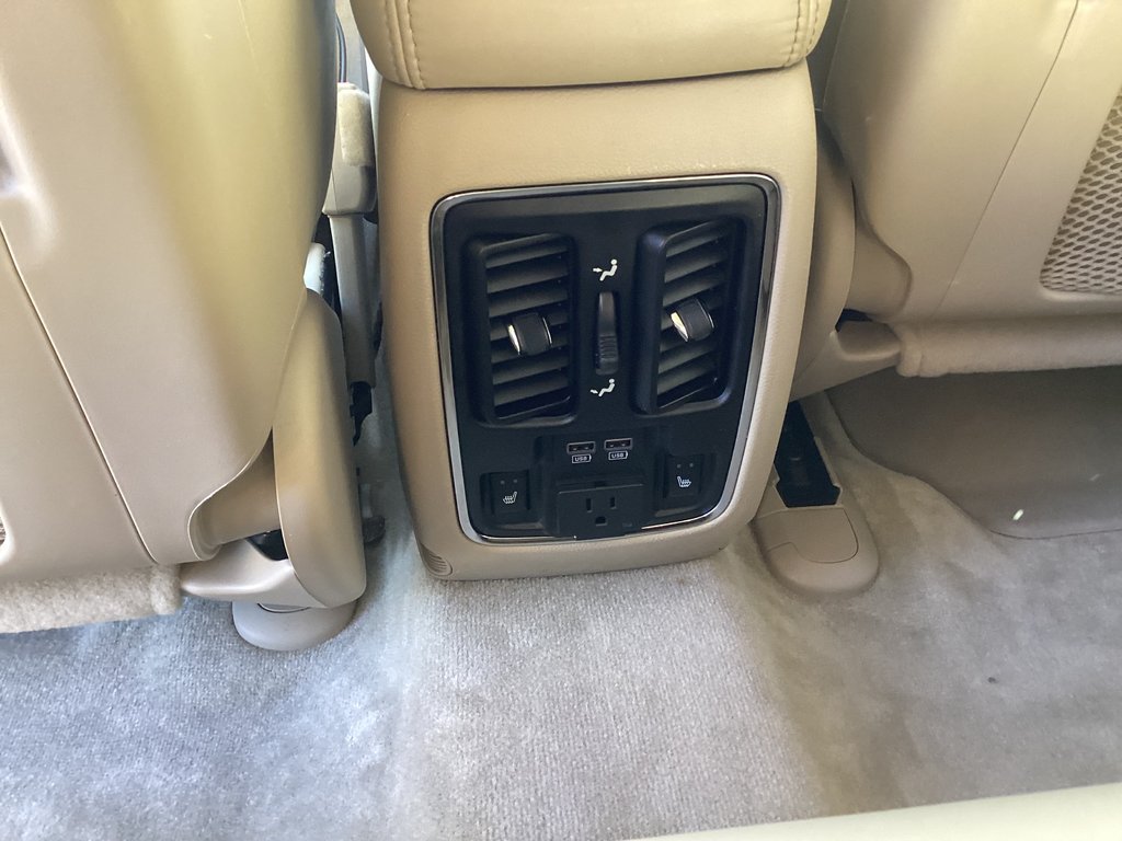 2016 Jeep Grand Cherokee OVERLAND in Saint John, New Brunswick - 39 - w1024h768px