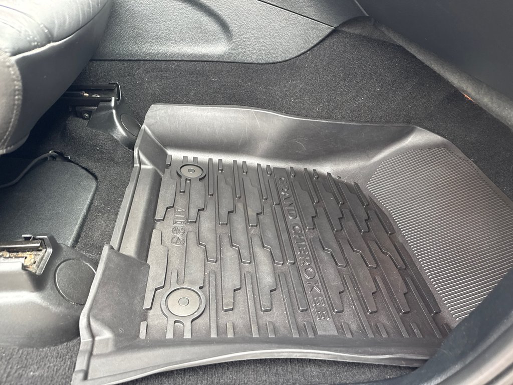 2020 Jeep Grand Cherokee Limited X in Sussex, New Brunswick - 19 - w1024h768px