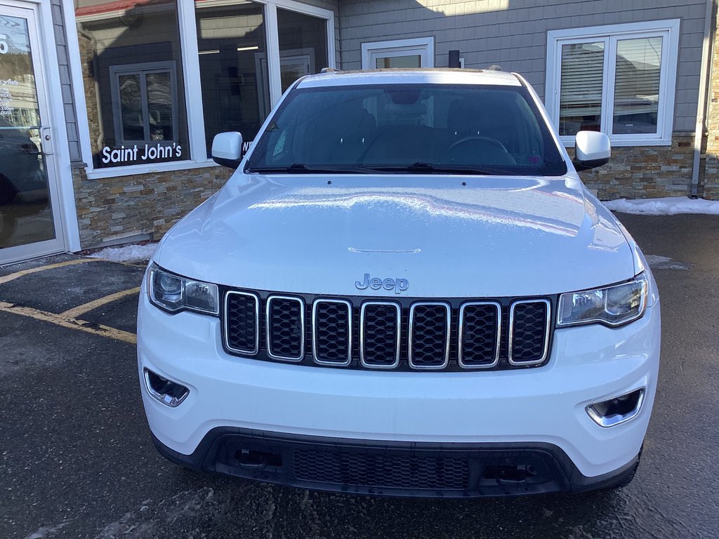 2020 Jeep GRAND CHEROKEE LAREDO in Saint John, New Brunswick - 5 - w1024h768px