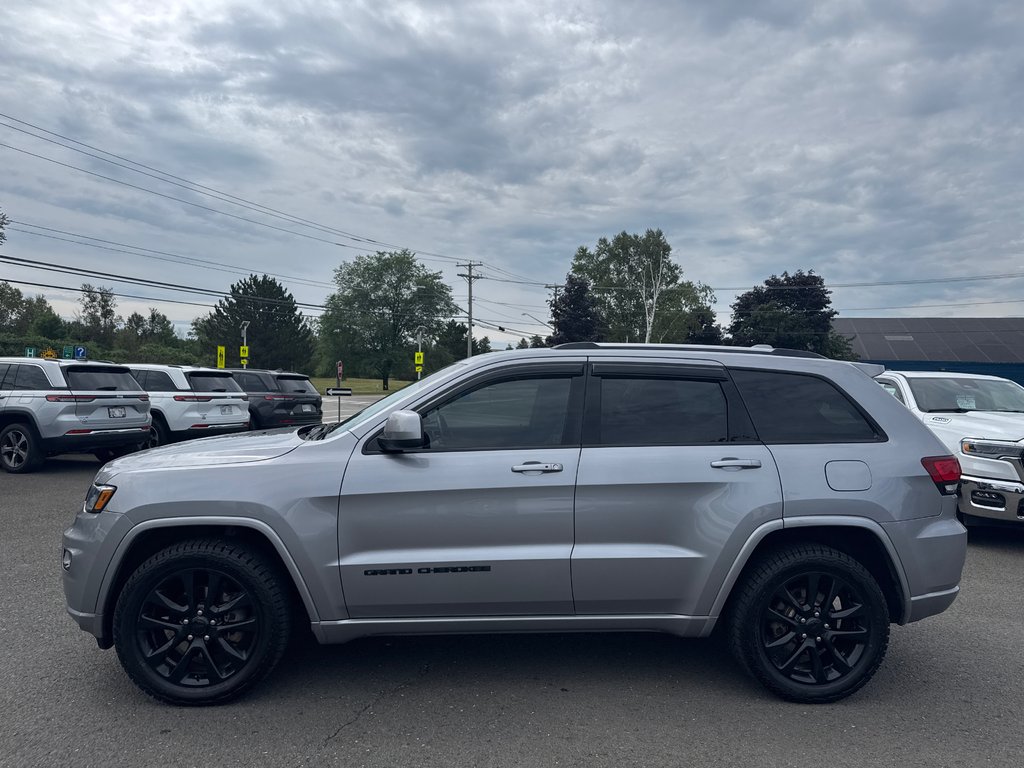 2020 Jeep Grand Cherokee Altitude in Sussex, New Brunswick - 2 - w1024h768px