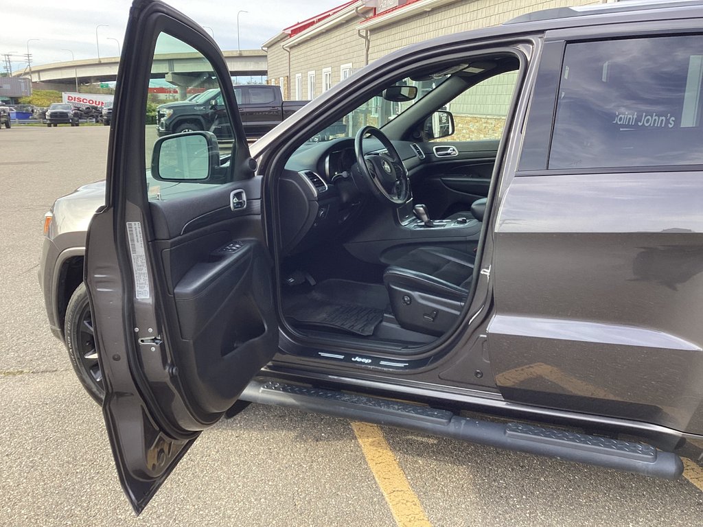 Jeep GRAND CHEROKEE ALTITUDE 2021 à Saint John, Nouveau-Brunswick - 9 - w1024h768px