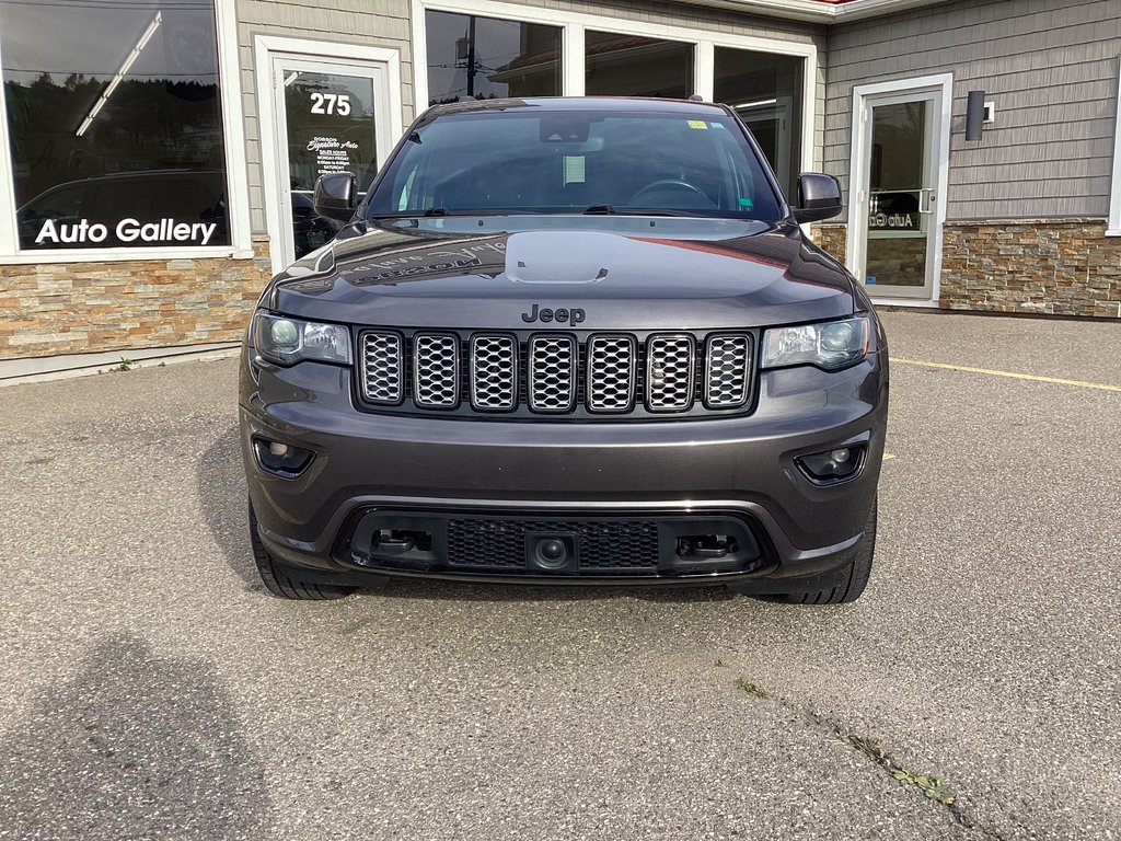 Jeep GRAND CHEROKEE ALTITUDE 2021 à Saint John, Nouveau-Brunswick - 2 - w1024h768px