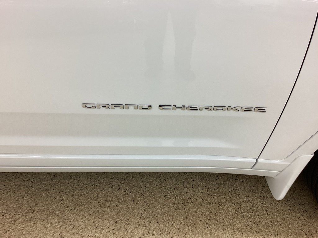 2023 Jeep GRAND CHEROKEE OVERLAND in Saint John, New Brunswick - 32 - w1024h768px