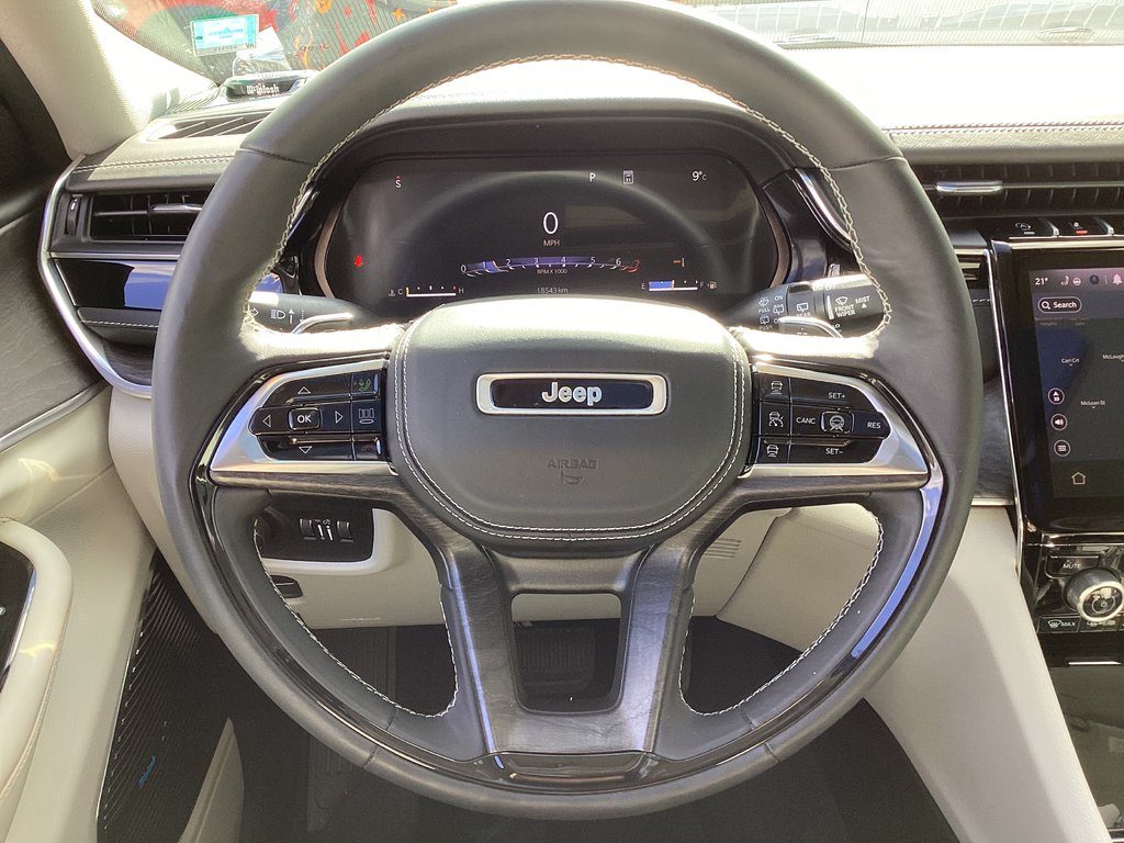 2023 Jeep GRAND CHEROKEE OVERLAND in Saint John, New Brunswick - 4 - w1024h768px