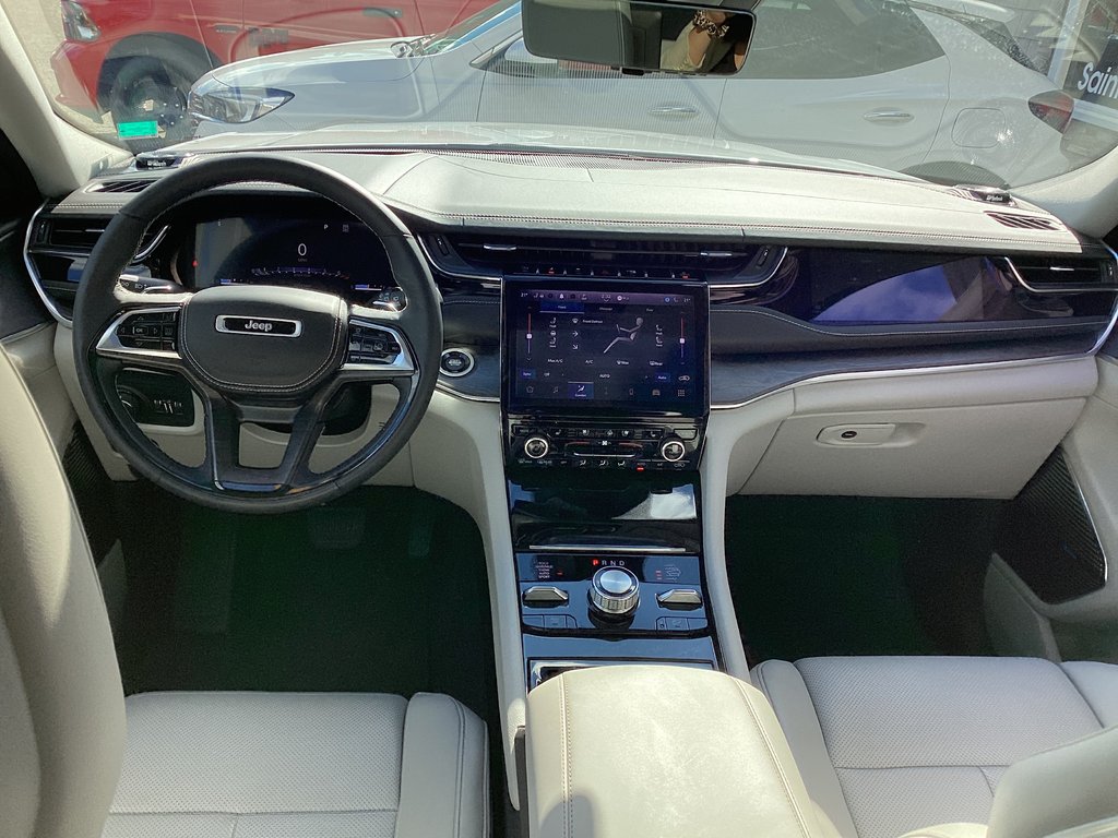 2023 Jeep GRAND CHEROKEE OVERLAND in Saint John, New Brunswick - 6 - w1024h768px