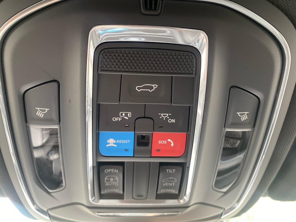 2024  Grand Cherokee ALTITUDE in Sussex, New Brunswick - 33 - w1024h768px