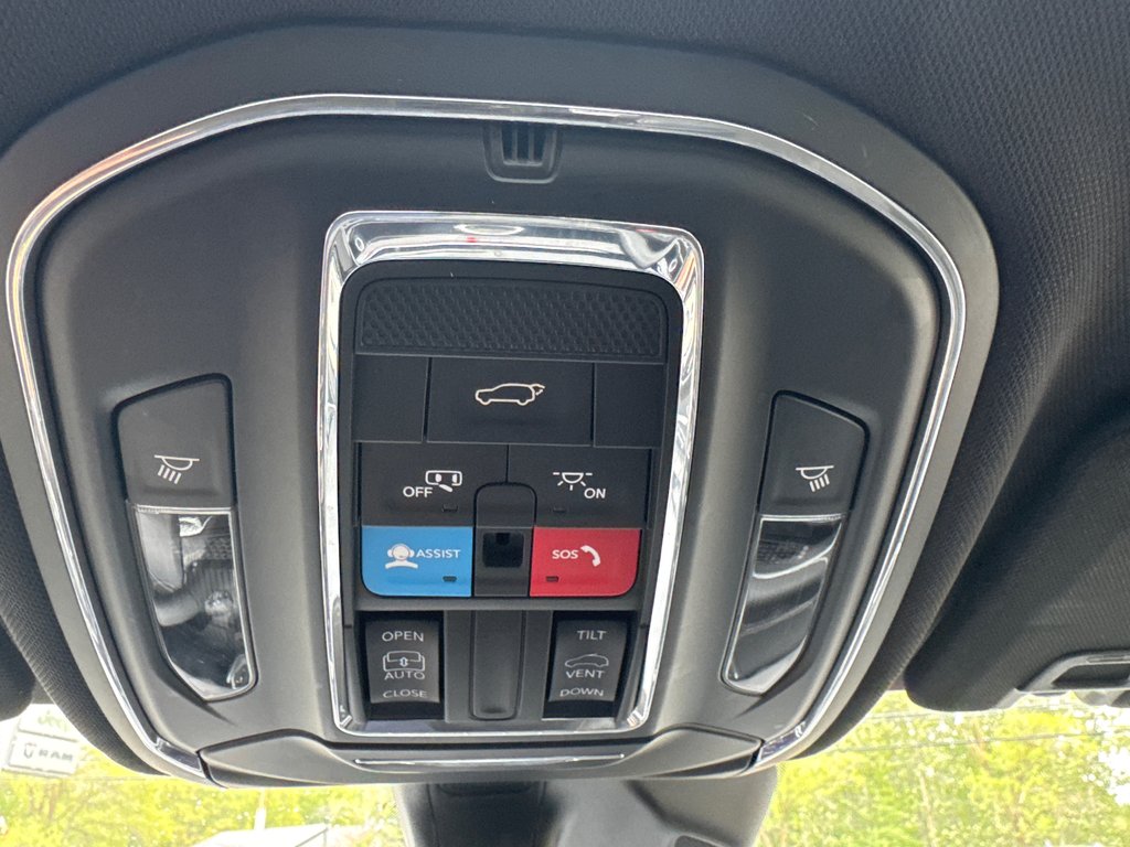 2024 Jeep Grand Cherokee Altitude in Sussex, New Brunswick - 20 - w1024h768px